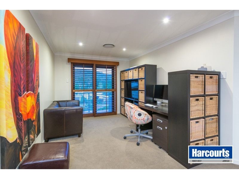 5 Thomsen Court, The Gap QLD 4061