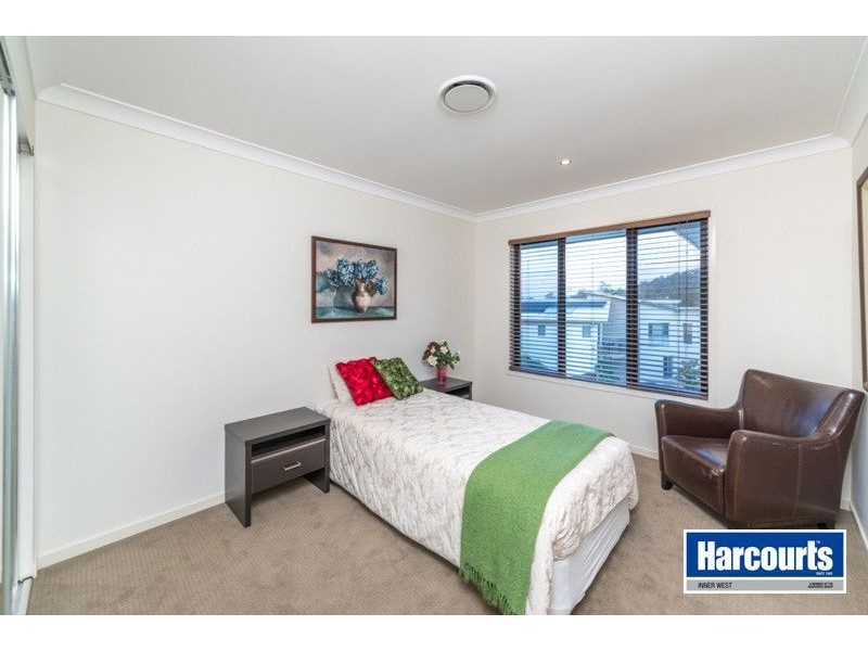 5 Thomsen Court, The Gap QLD 4061