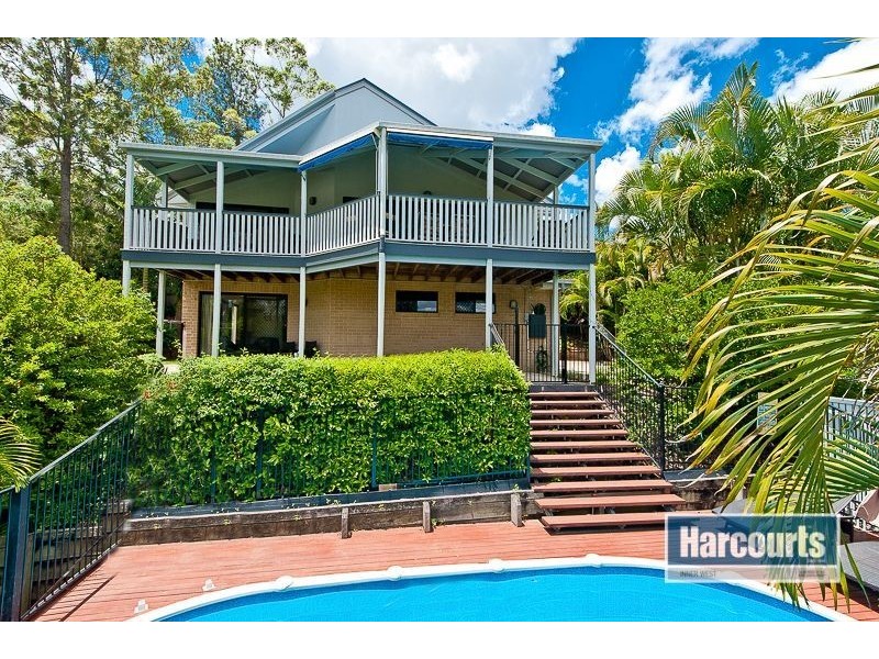 16 Saxonvale Place, The Gap QLD 4061