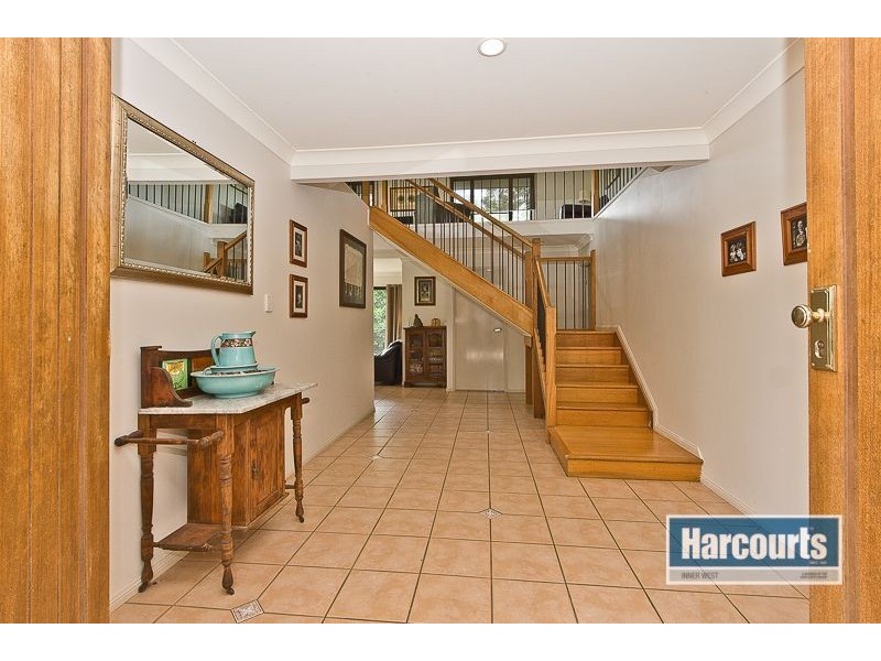 16 Saxonvale Place, The Gap QLD 4061
