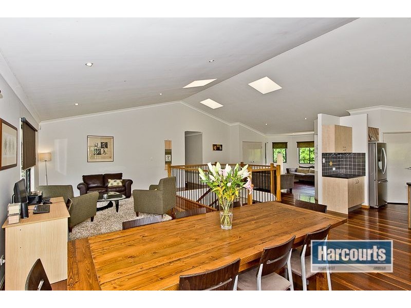 16 Saxonvale Place, The Gap QLD 4061