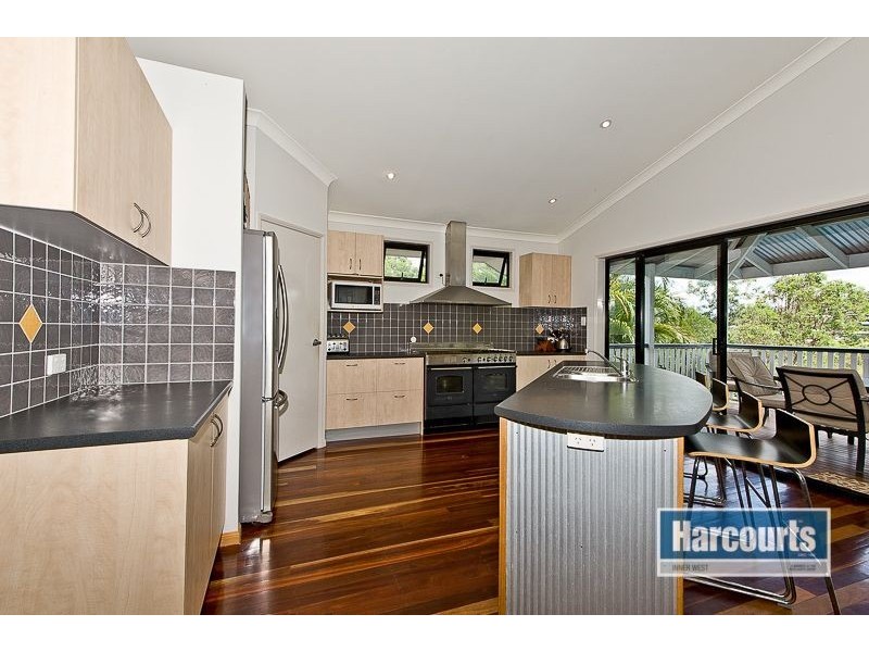 16 Saxonvale Place, The Gap QLD 4061