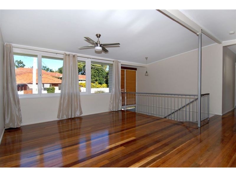 16 Quirk Street, The Gap QLD 4061