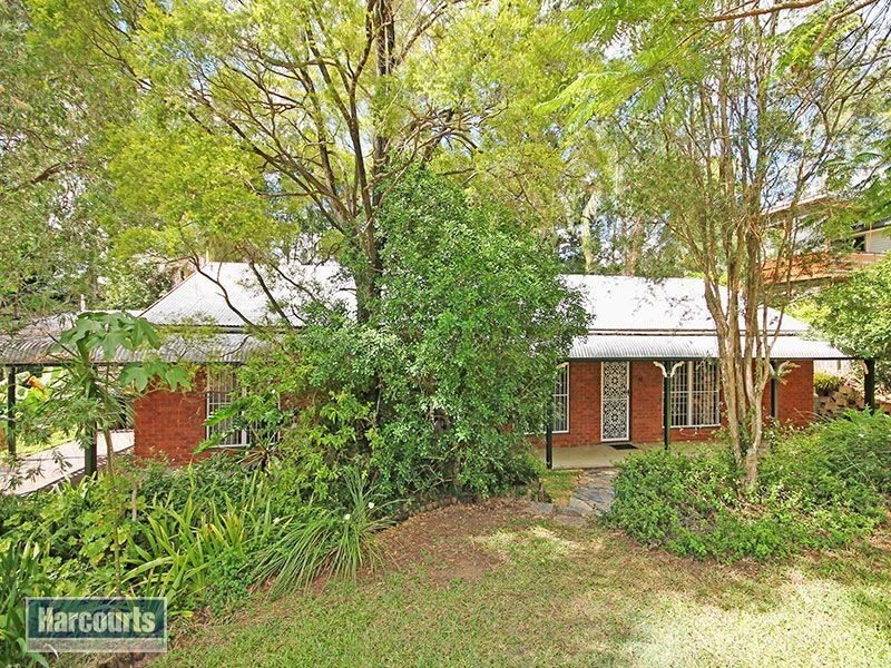 5 Bellerose Street, The Gap QLD 4061
