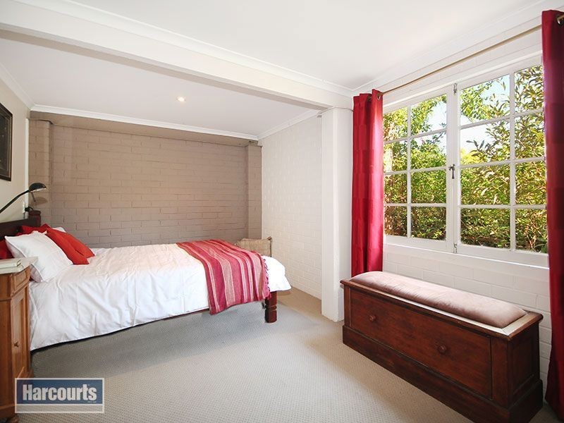 33 Kilsby Street, The Gap QLD 4061