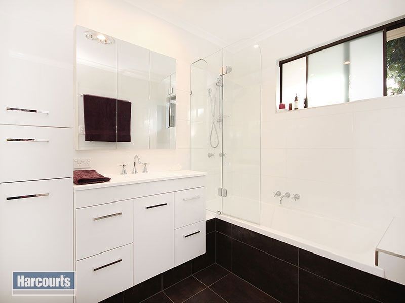 33 Kilsby Street, The Gap QLD 4061