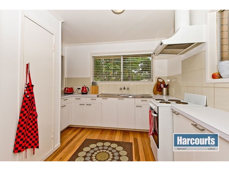 16 Eranga Street, The Gap QLD 4061