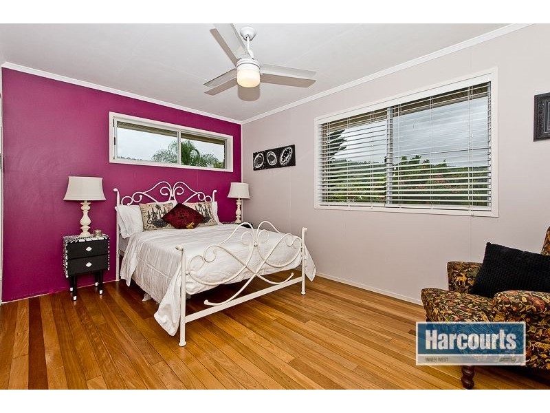 16 Eranga Street, The Gap QLD 4061