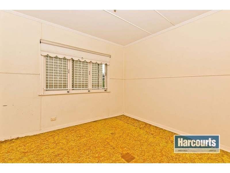 24 Alexandra Street, Bardon QLD 4065