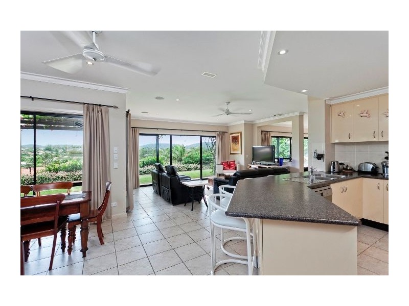 35 Foothill Place, The Gap QLD 4061