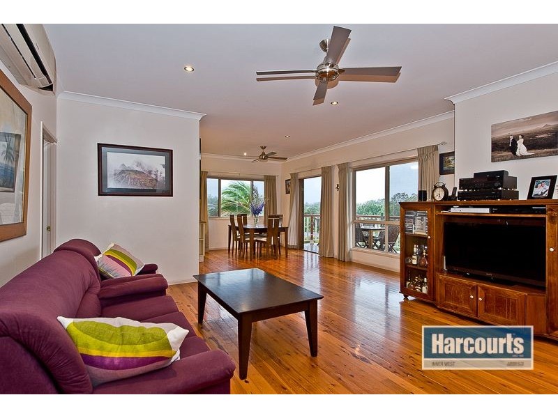 12 Lynwood Court, Ferny Hills QLD 4055