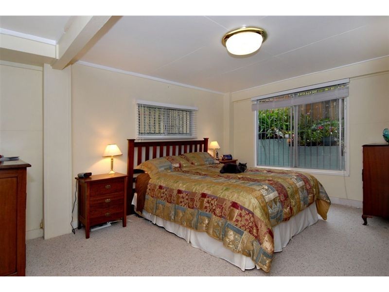 16 Woodside Street, The Gap QLD 4061