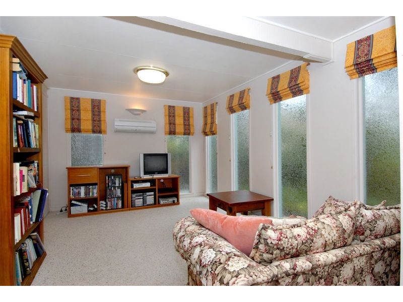 16 Woodside Street, The Gap QLD 4061