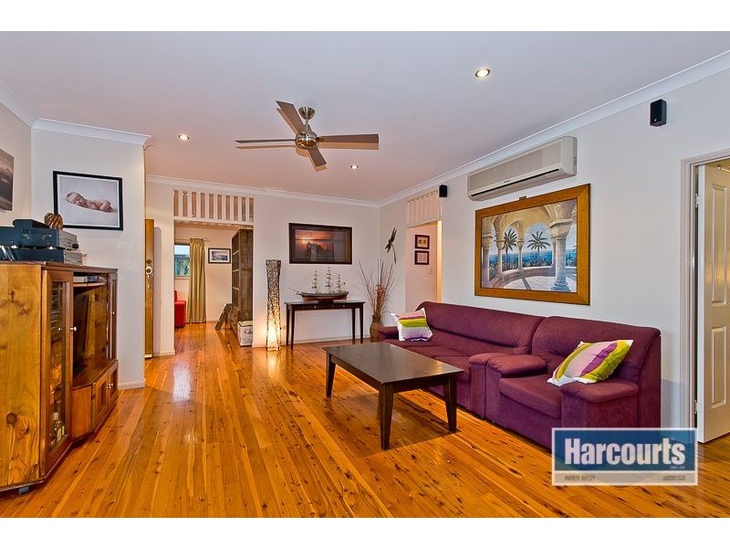 12 Lynwood Court, Ferny Hills QLD 4055