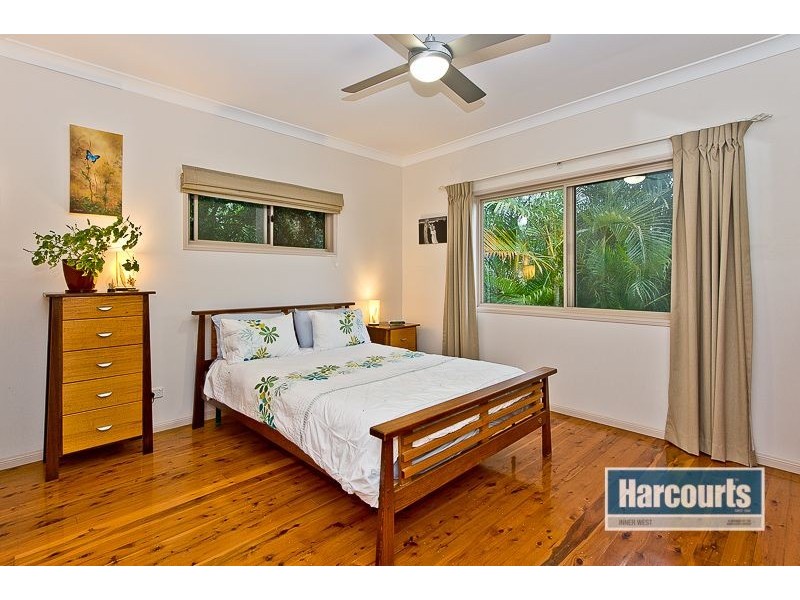 12 Lynwood Court, Ferny Hills QLD 4055