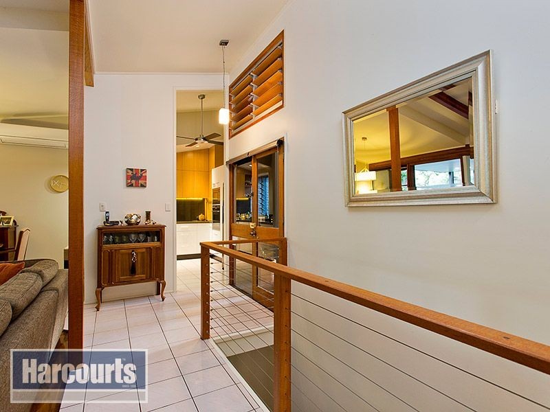 16 Wirlpana Avenue, Ferny Hills QLD 4055