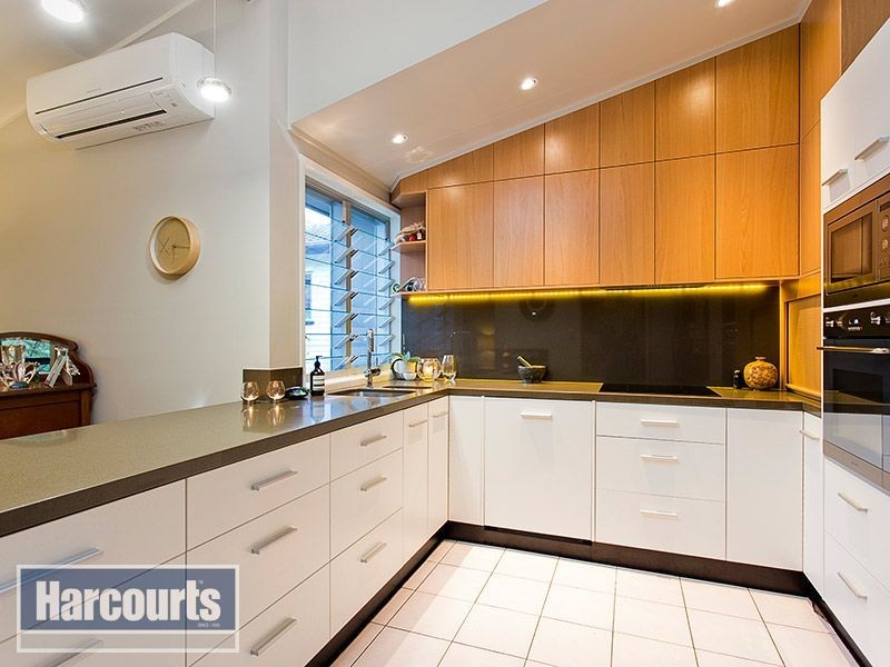 16 Wirlpana Avenue, Ferny Hills QLD 4055