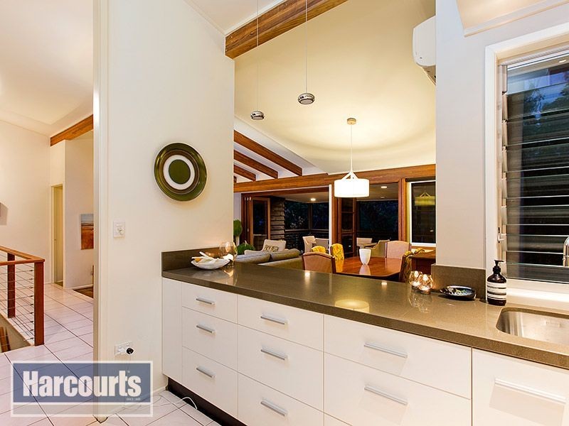 16 Wirlpana Avenue, Ferny Hills QLD 4055
