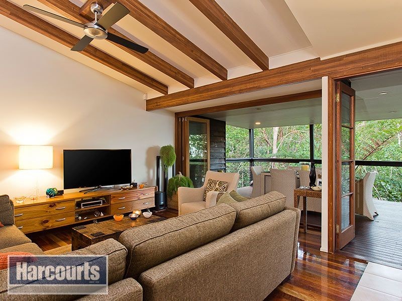 16 Wirlpana Avenue, Ferny Hills QLD 4055
