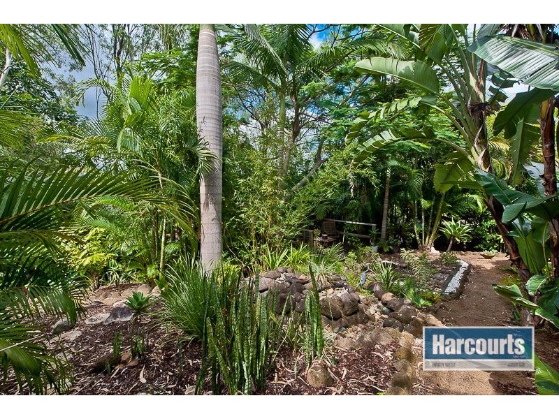 17 Davander Close, The Gap QLD 4061