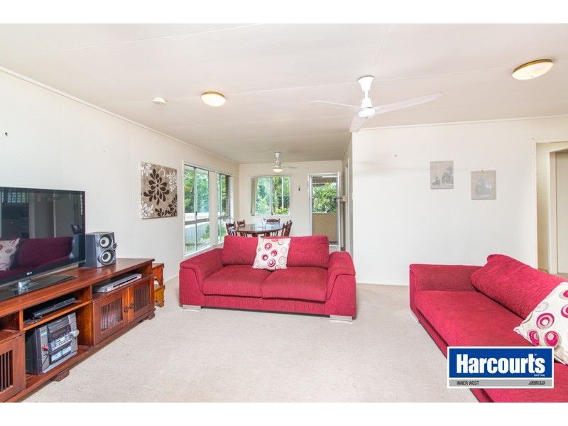 25 Eranga Street, The Gap QLD 4061