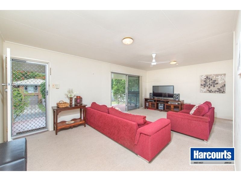 25 Eranga Street, The Gap QLD 4061