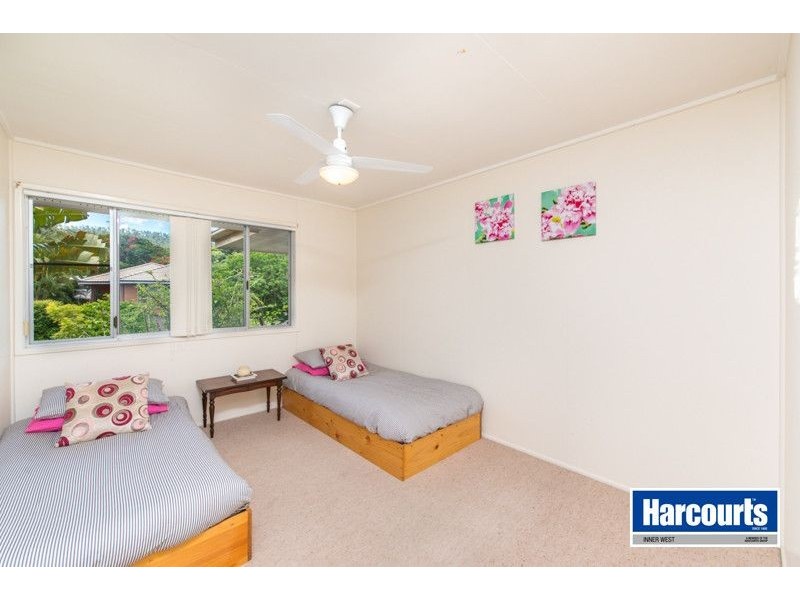 25 Eranga Street, The Gap QLD 4061