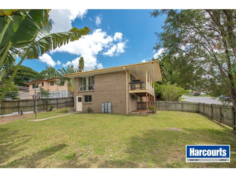 25 Eranga Street, The Gap QLD 4061