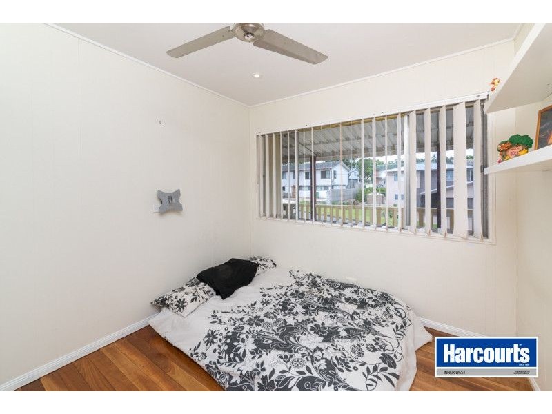 15 Carrama Crescent, Ferny Hills QLD 4055