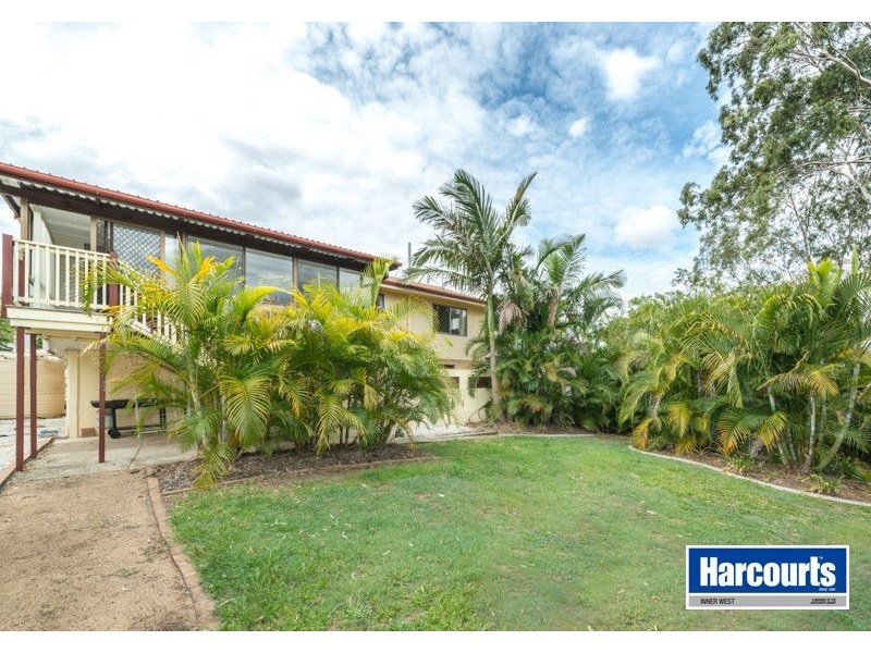 15 Carrama Crescent, Ferny Hills QLD 4055