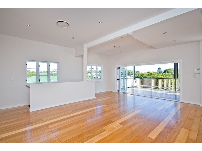 4 Kent Street, Red Hill QLD 4059