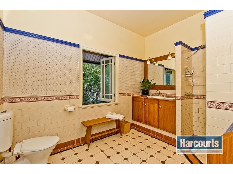 38 Grevillea Road, Ashgrove QLD 4060