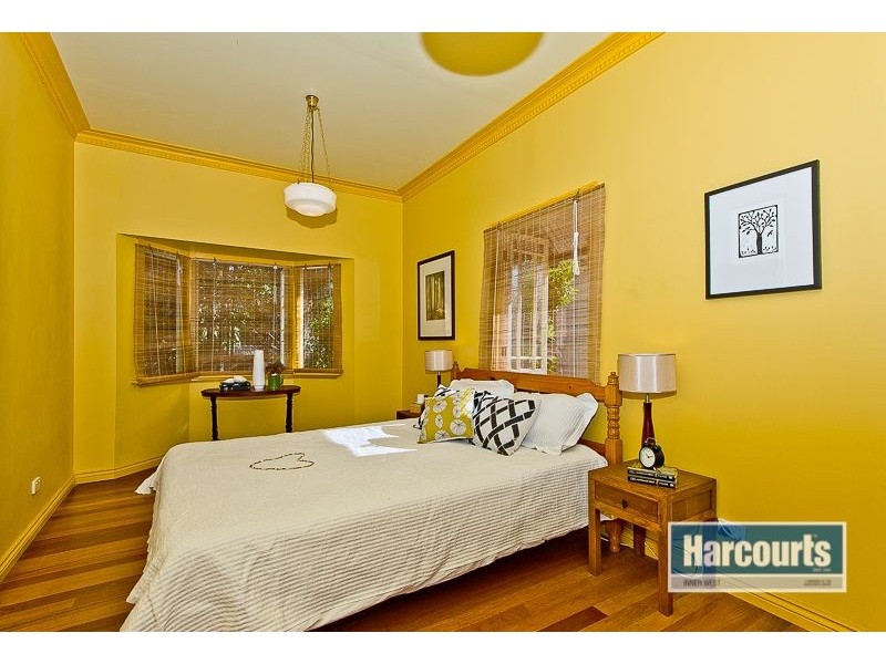 38 Grevillea Road, Ashgrove QLD 4060