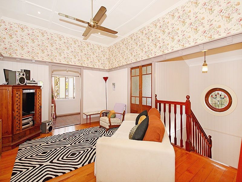 29 Fletcher Parade, Bardon QLD 4065