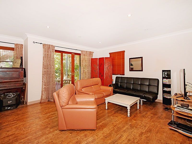 29 Fletcher Parade, Bardon QLD 4065