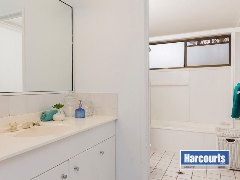 19 Highgrove Court, The Gap QLD 4061
