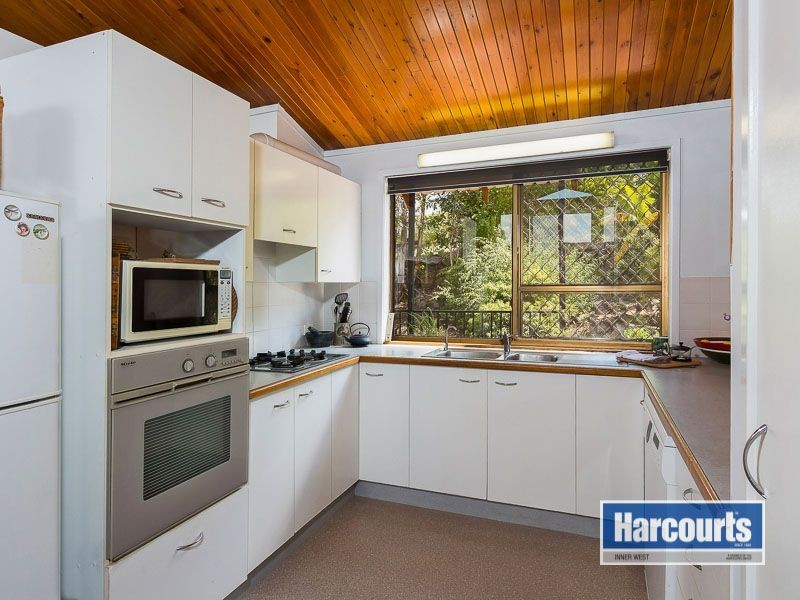 19 Highgrove Court, The Gap QLD 4061