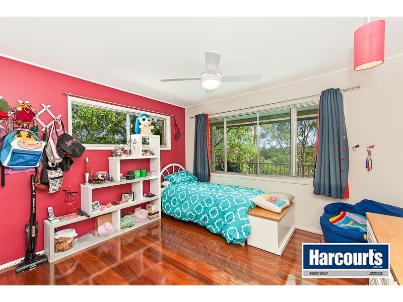 5 Byambee Street, Kenmore QLD 4069