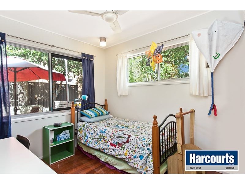 5 Byambee Street, Kenmore QLD 4069