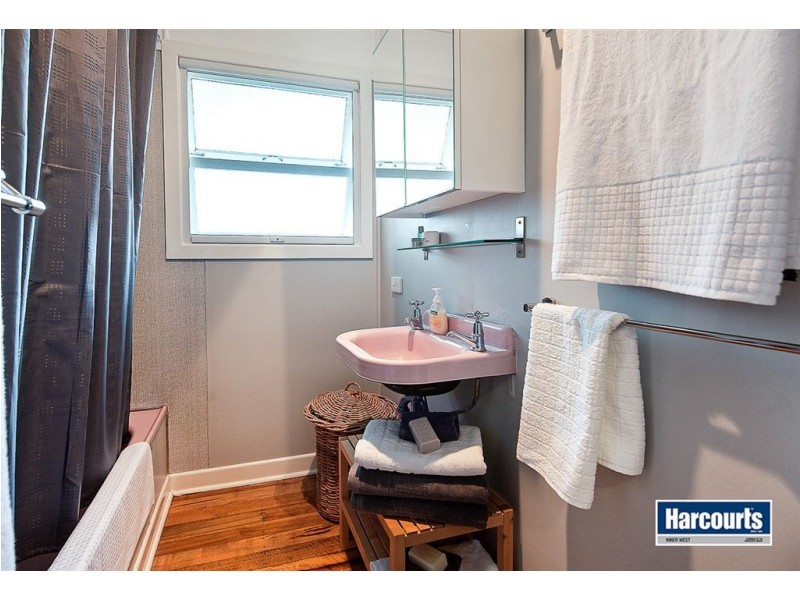 23 Plucks Road, Arana Hills QLD 4054