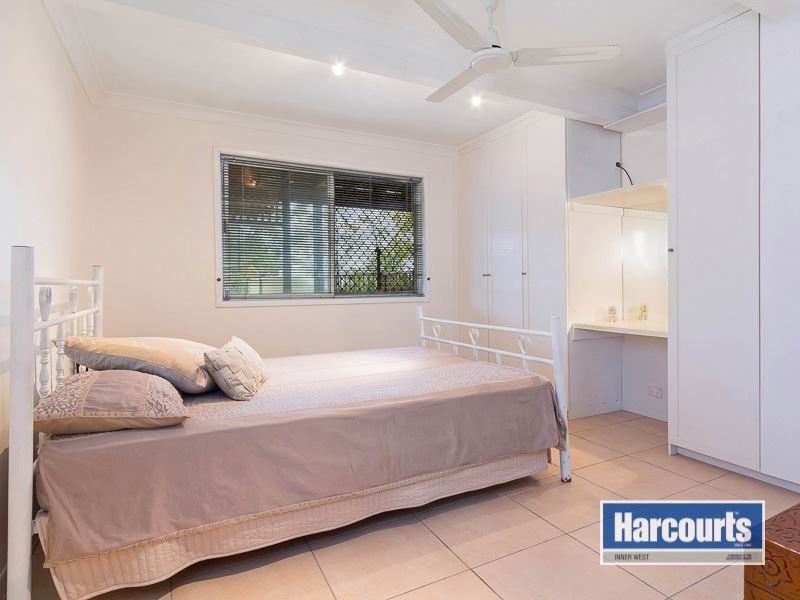 17 Toolara Street, The Gap QLD 4061