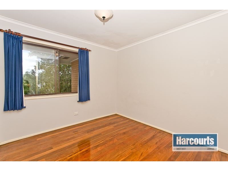 18 Barrabooka Drive, The Gap QLD 4061