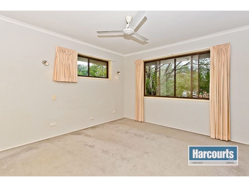 18 Barrabooka Drive, The Gap QLD 4061