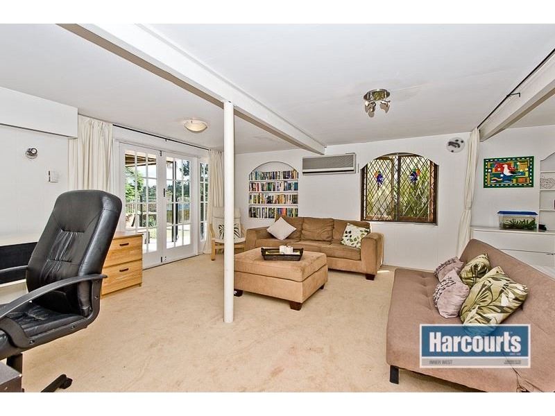 1 Penley Street, The Gap QLD 4061