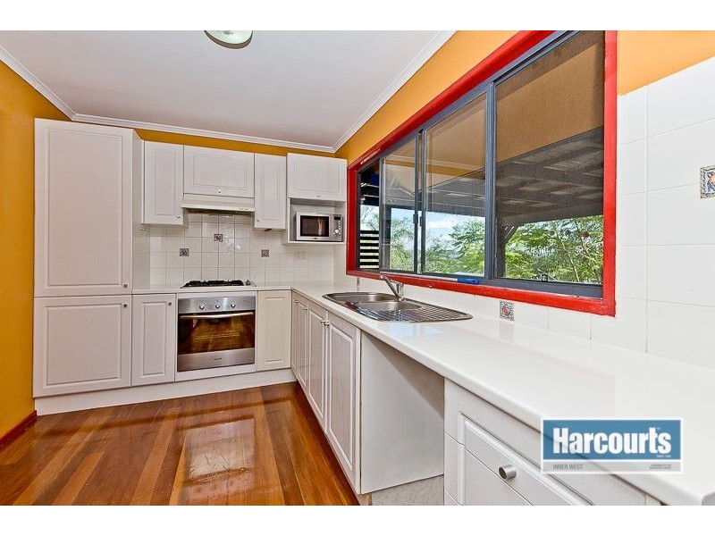 9 Wirlpana Avenue, Ferny Hills QLD 4055