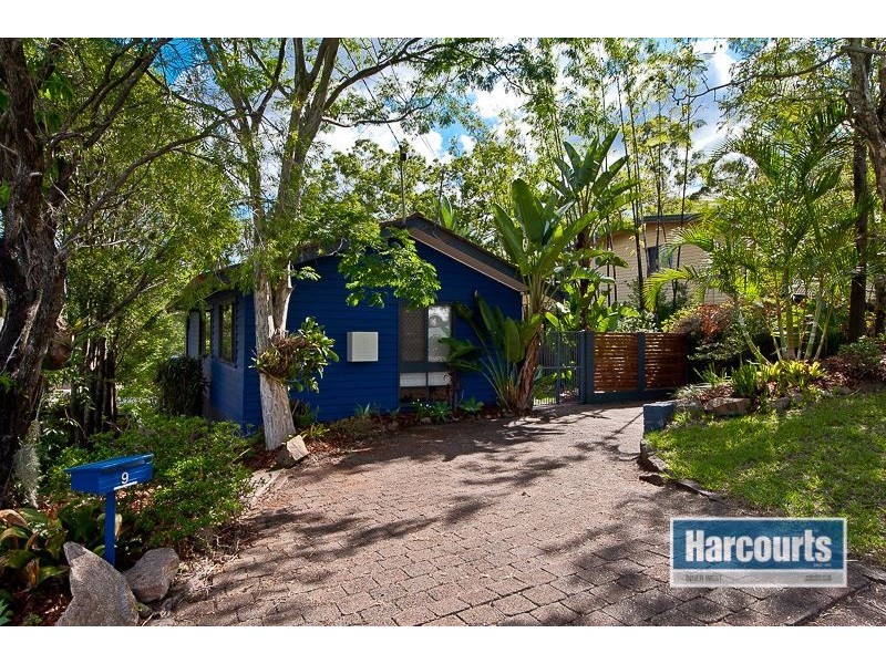 9 Wirlpana Avenue, Ferny Hills QLD 4055