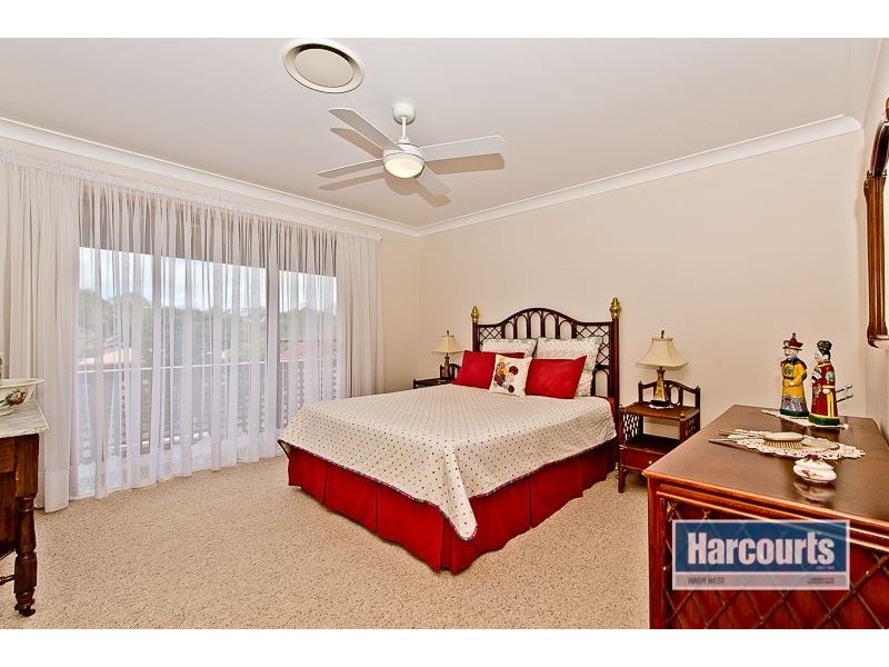 16 Grimsby Street, The Gap QLD 4061