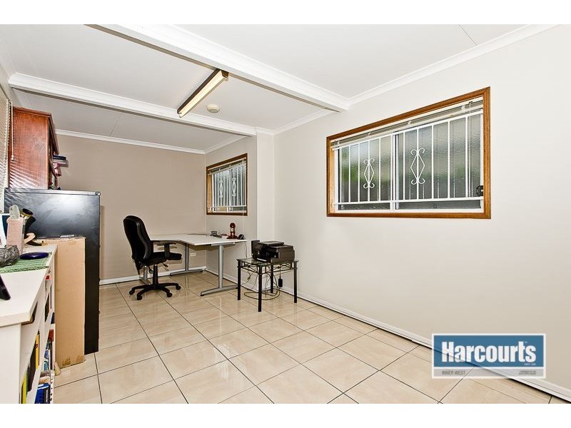 31 Glenfern Avenue, Kedron QLD 4031