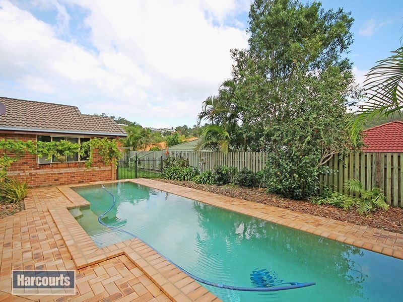 11 Kays Road, The Gap QLD 4061