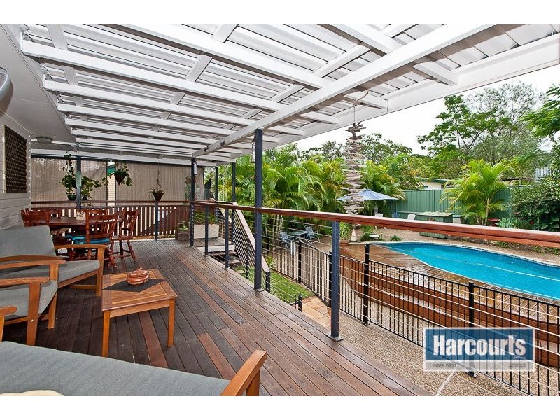 24 Corang Crescent, Ferny Hills QLD 4055